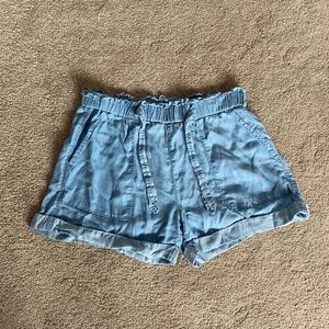 Tie-Front shorts